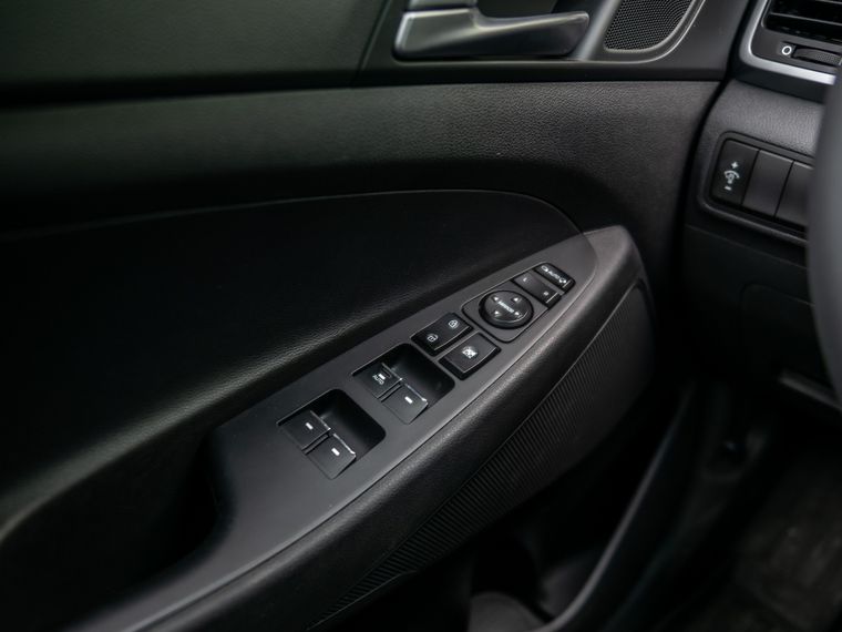 Hyundai Tucson 2016 года, 219 833 км - вид 12