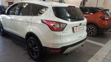 Ford Kuga 2017 года, 167 027 км - вид 4