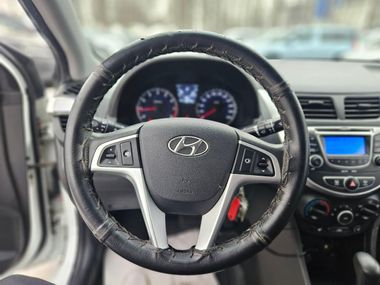 Hyundai Solaris 2013 года, 116 021 км - вид 9