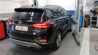 Hyundai Santa Fe 2018 года, 88 730 км - вид 3