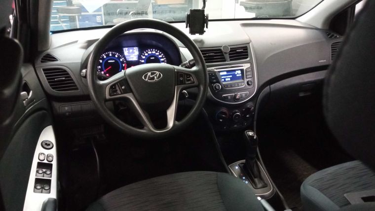 Hyundai Solaris 2014 года, 114 120 км - вид 5