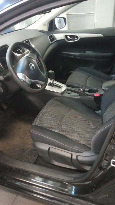 Nissan Sentra 2015 года, 140 999 км - вид 5