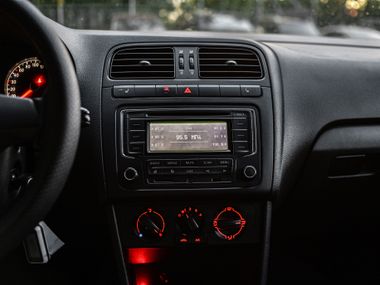 Volkswagen Polo 2015 года, 200 142 км - вид 7