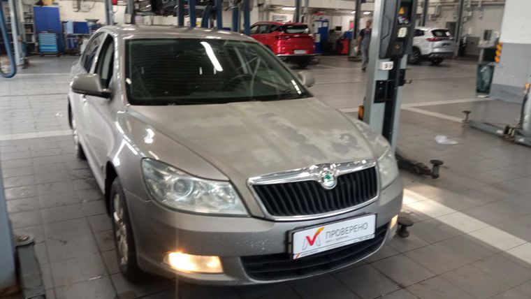 Skoda Octavia 2012 года, 296 968 км - вид 3