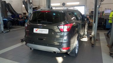 Ford Kuga 2018 года, 143 452 км - вид 3