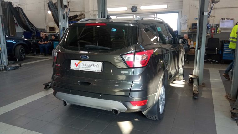 Ford Kuga 2018 года, 143 452 км - вид 3
