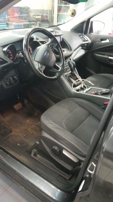 Ford Kuga 2018 года, 143 452 км - вид 5