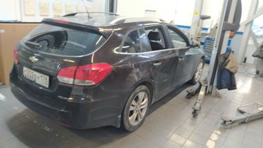 Chevrolet Cruze 2014 года, 177 000 км - вид 4