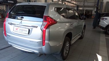 Mitsubishi Pajero Sport 2017 года, 152 108 км - вид 3