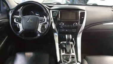 Mitsubishi Pajero Sport 2017 года, 152 108 км - вид 5