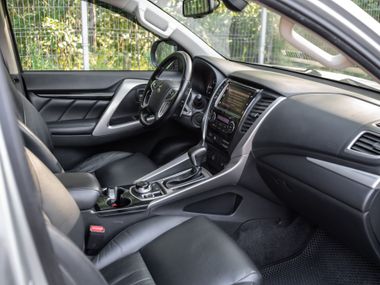 Mitsubishi Pajero Sport 2017 года, 152 108 км - вид 16