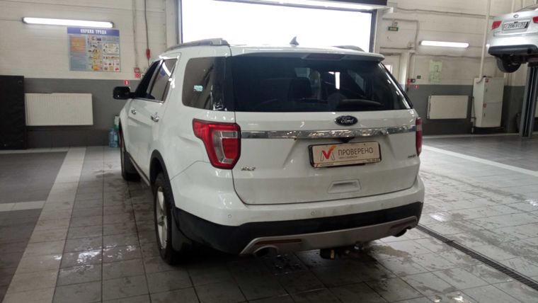 Ford Explorer 2017 года, 197 479 км - вид 4