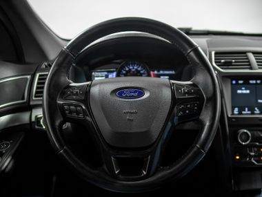 Ford Explorer 2017 года, 197 479 км - вид 8