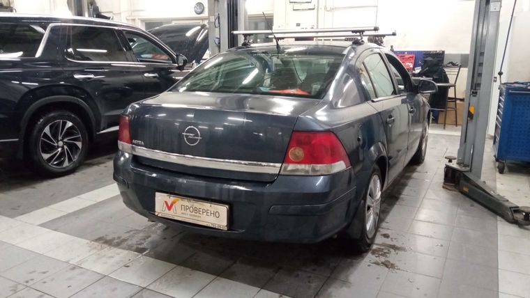 Opel Astra 2010 года, 218 000 км - вид 3