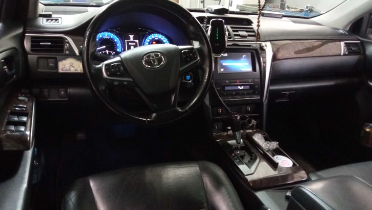 Toyota Camry 2015 года, 227 000 км - вид 5