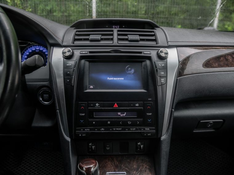 Toyota Camry 2015 года, 227 000 км - вид 9
