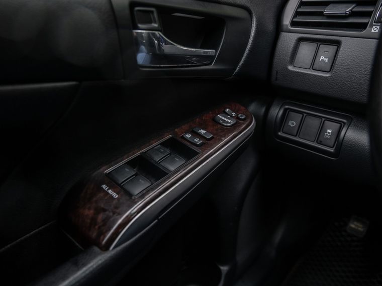 Toyota Camry 2015 года, 227 000 км - вид 13