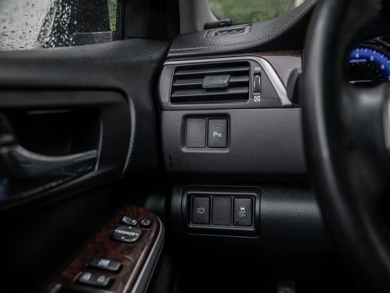 Toyota Camry 2015 года, 227 000 км - вид 14