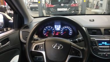Hyundai Solaris 2015 года, 112 242 км - вид 5