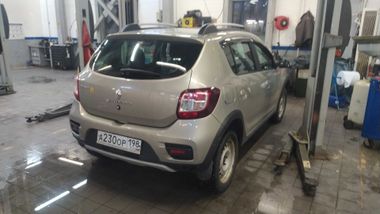 Renault Sandero Stepway 2018 года, 44 855 км - вид 3