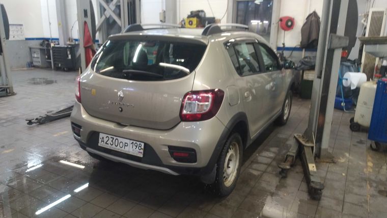 Renault Sandero Stepway 2018 года, 44 855 км - вид 3