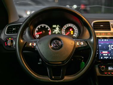 Volkswagen Polo 2018 года, 140 000 км - вид 6
