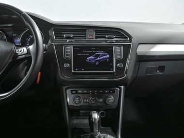 Volkswagen Tiguan 2017 года, 130 055 км - вид 11