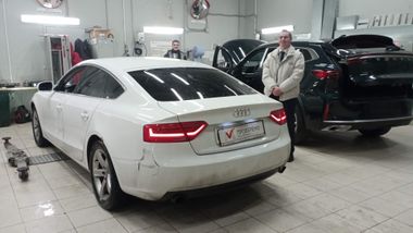 Audi A5 2012 года, 250 000 км - вид 4