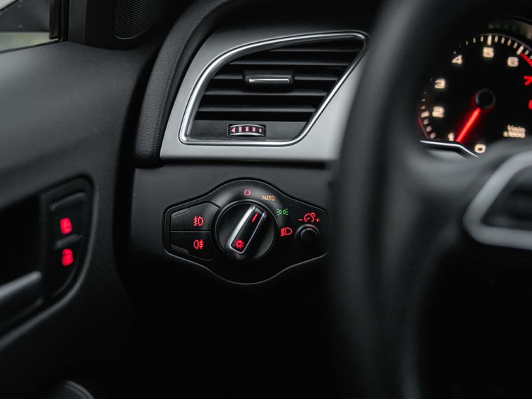 Audi A5 2012 года, 250 000 км - вид 10