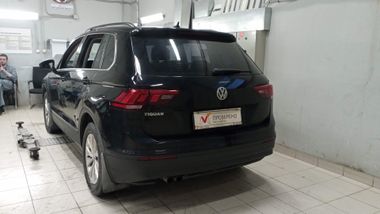 Volkswagen Tiguan 2020 года, 135 705 км - вид 4