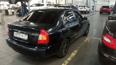 Hyundai Accent 2006 года, 150 000 км - вид 3
