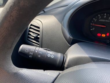 Nissan Micra 2008 года, 112 730 км - вид 8