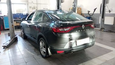 Renault Arkana 2020 года, 70 885 км - вид 4