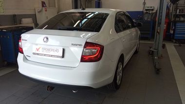 Skoda Rapid 2018 года, 222 163 км - вид 3