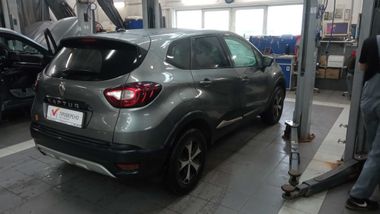 Renault Kaptur 2020 года, 99 038 км - вид 3