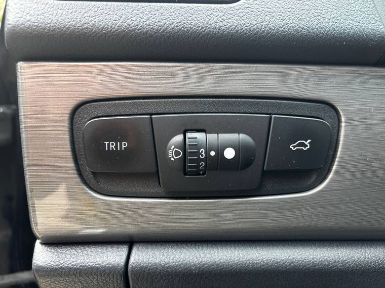 Geely Emgrand X7 2015 года, 268 840 км - вид 15