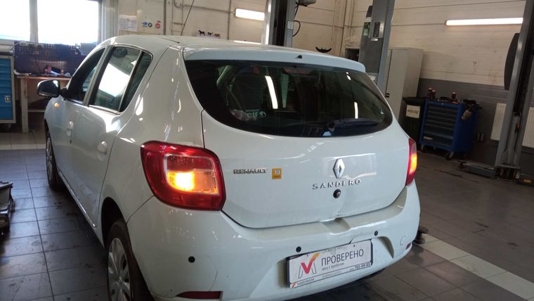 Renault Sandero 2018 года, 227 444 км - вид 4