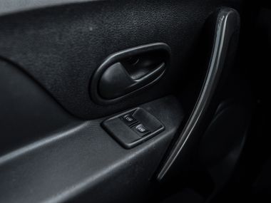 Renault Sandero 2018 года, 227 444 км - вид 9
