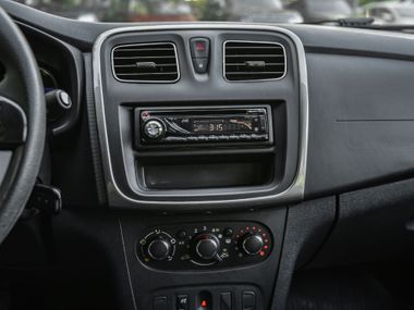 Renault Sandero 2018 года, 227 444 км - вид 7