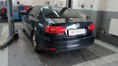 Volkswagen Jetta 2013 года, 203 294 км - вид 4