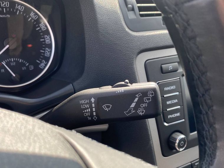 Skoda Octavia 2012 года, 104 279 км - вид 11