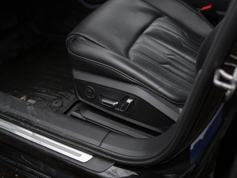 Audi A6 2018 года, 155 840 км - вид 14