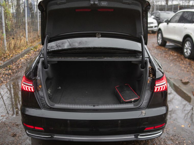 Audi A6 2018 года, 155 840 км - вид 18