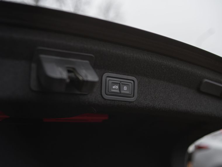 Audi A6 2018 года, 155 840 км - вид 19