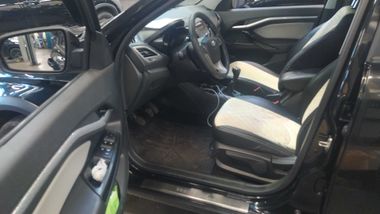 ВАЗ (LADA) Vesta Cross 2021 года, 99 876 км - вид 4