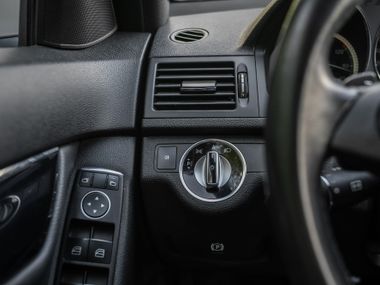 Mercedes-Benz C-класс 2010 года, 206 257 км - вид 11