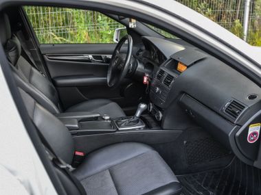Mercedes-Benz C-класс 2010 года, 206 257 км - вид 12
