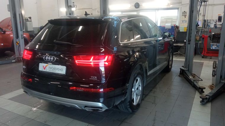 Audi Q7 2016 года, 209 960 км - вид 3