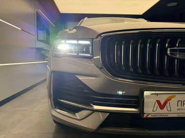 Серый Geely Monjaro 2024 года | VIN 17481668