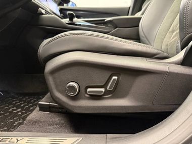 Geely Monjaro 2024 года, 37 918 км - вид 21